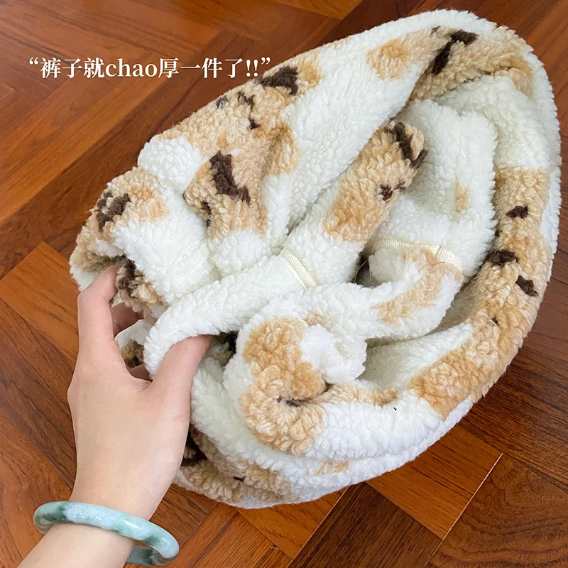 Woman Pajamas Set Winter New Japanese And Korean Style Pajamas Girl Bear Lambswool Plush Thick Pants + Warm Coat Two Piece Set 
Woman Pajamas Set Winter New Japanese And Korean Style Pajamas Girl Bear Lambswool Plush Thick Pants + Warm Coat Two Piece Set