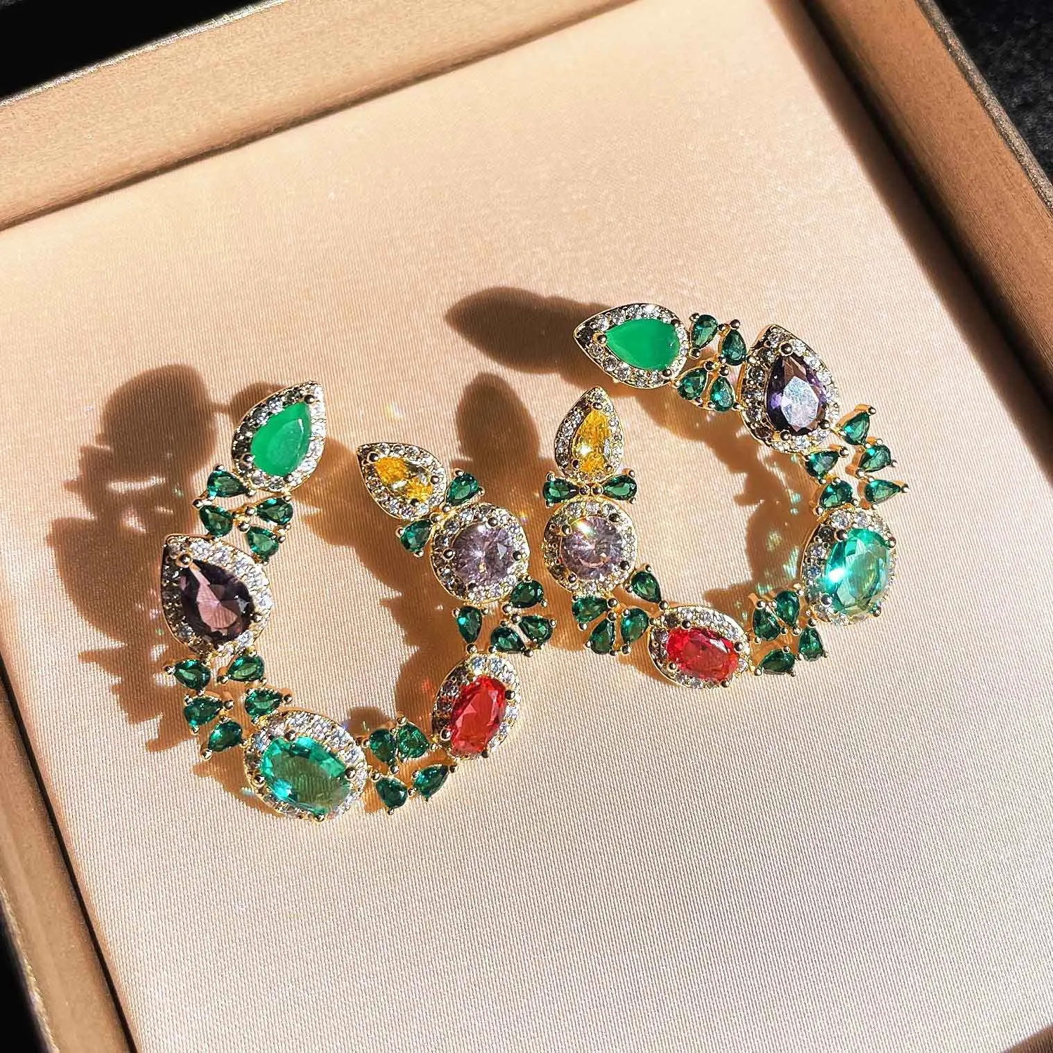 QTT Luxury Gold Color Female Earrings Fashion Jewelry Retro Zircon Stone Exquisite Earring For Women Accessories
QTT Luxury Gold Color Female Earrings Fashion Jewelry Retro Zircon Stone Exquisite Earring For Women Accessories