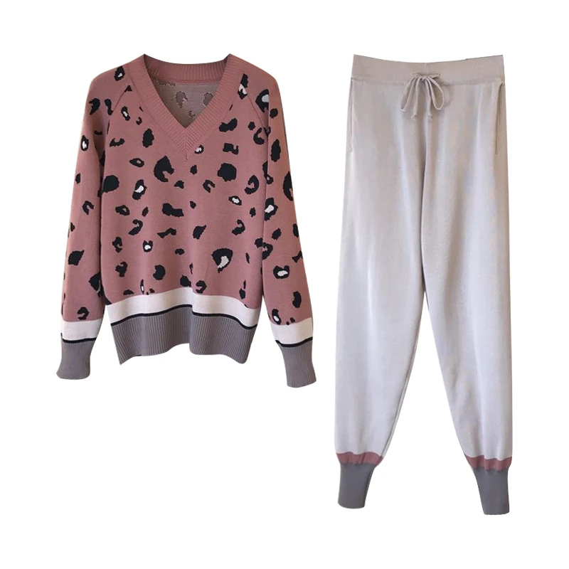 2021 Fall/Winter European and American Fan Yangqi Leopard Print Loose Knit + Small Foot Elastic Pants Set
2021 Fall/Winter European and American Fan Yangqi Leopard Print Loose Knit + Small Foot Elastic Pants Set