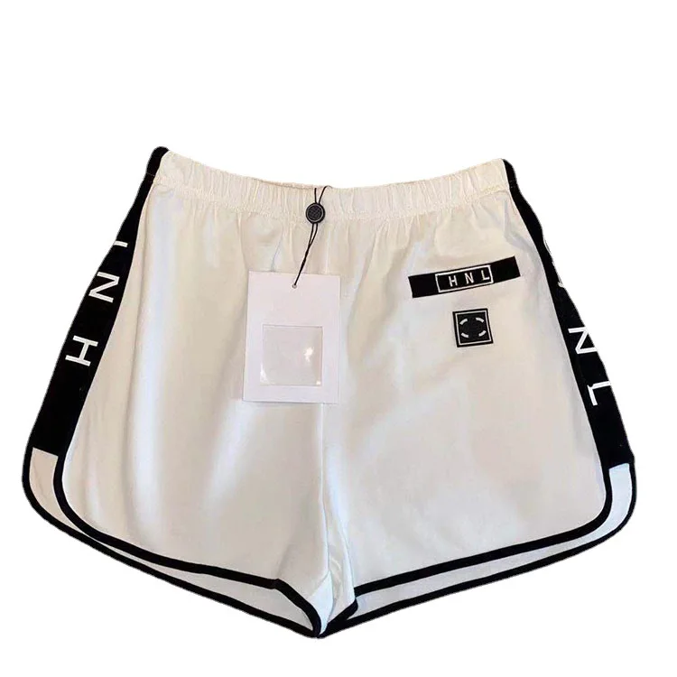 Designers Women Casual Shorts Patchwork Body Fitness Workout Summer Shorts Female Elastic Skinny Slim Beach Egde Short Hot 2021
Designers Women Casual Shorts Patchwork Body Fitness Workout Summer Shorts Female Elastic Skinny Slim Beach Egde Short Hot 2021