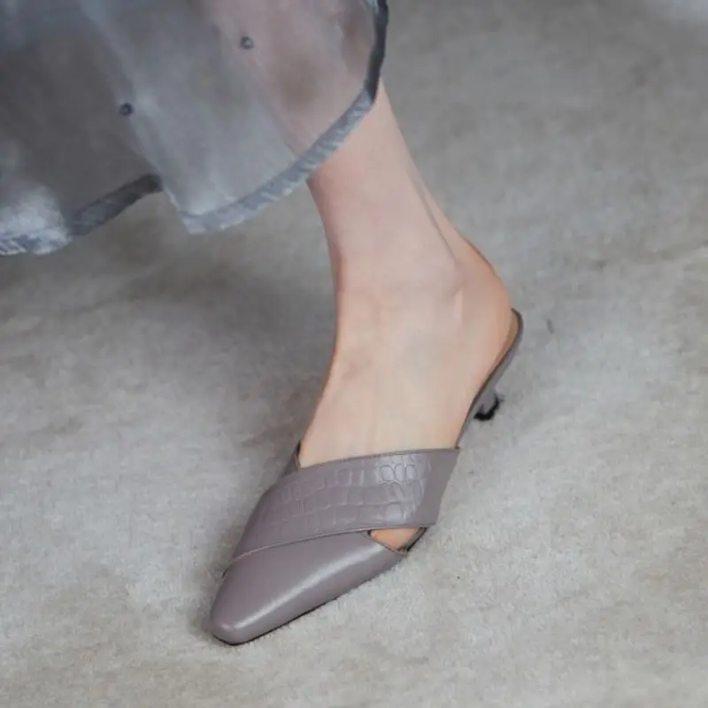 KemeKiss Size 33-40 High Quality Women Real Leather Sandals Slip On Shoes Solid Color Fashion Summer Thick Heel Ladies Footwear
KemeKiss Size 33-40 High Quality Women Real Leather Sandals Slip On Shoes Solid Color Fashion Summer Thick Heel Ladies Footwear