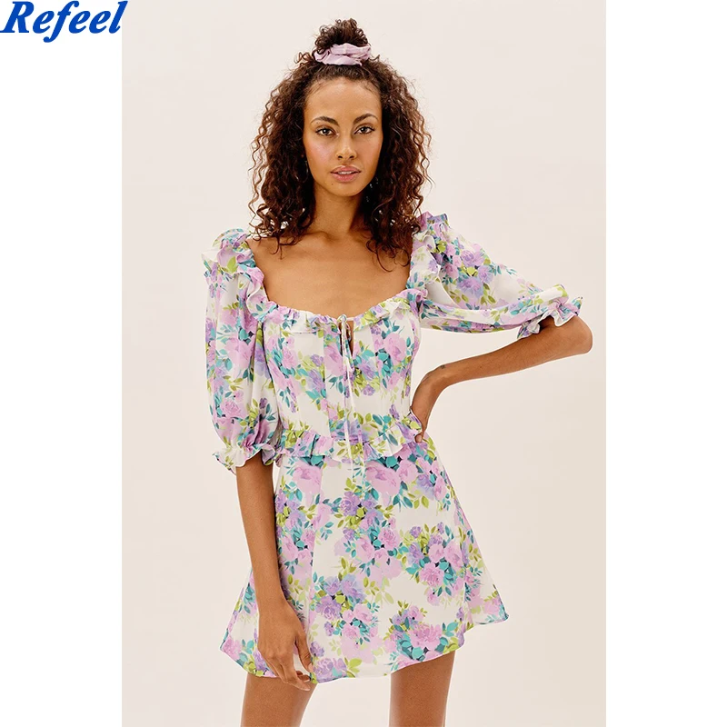 Платье женское кружевное с V-образным вырезом и цветочным принтом 
Платье женское кружевное с V-образным вырезом и цветочным принтом