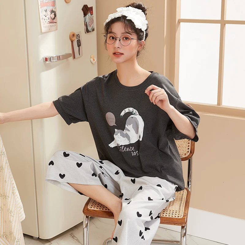 Пижамный комплект женский с коротким рукавом, модная свободная повседневная одежда для сна с милыми котами и круглым вырезом, домашняя одеж...
Пижамный комплект женский с коротким рукавом, модная свободная повседневная одежда для сна с милыми котами и круглым вырезом, домашняя одеж...