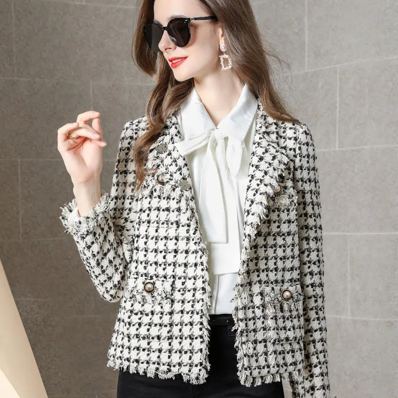 New Autumn Winter Vintage Tweed Jacket Coat Women Patchwork Korean Woollen Cropped Coats Elegant Short Outerwear
New Autumn Winter Vintage Tweed Jacket Coat Women Patchwork Korean Woollen Cropped Coats Elegant Short Outerwear