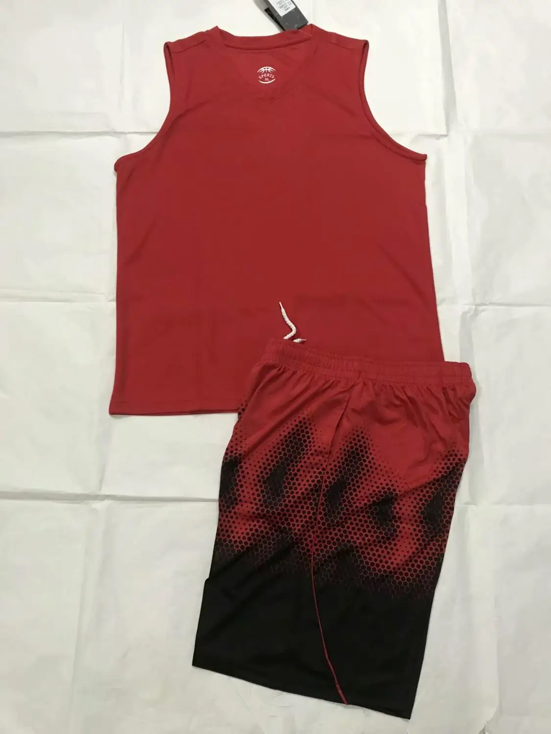 Sportswear & Accessories
Sportswear & Accessories