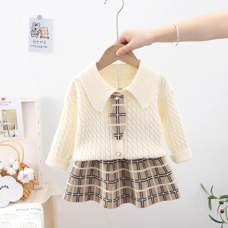 2021 Girls Sweater Set Spring Autumn Baby Girl Winter Clothes Plaid Knit Cardigan Two Piece Set KidsToddler Long Sleeve Outfits
2021 Girls Sweater Set Spring Autumn Baby Girl Winter Clothes Plaid Knit Cardigan Two Piece Set KidsToddler Long Sleeve Outfits