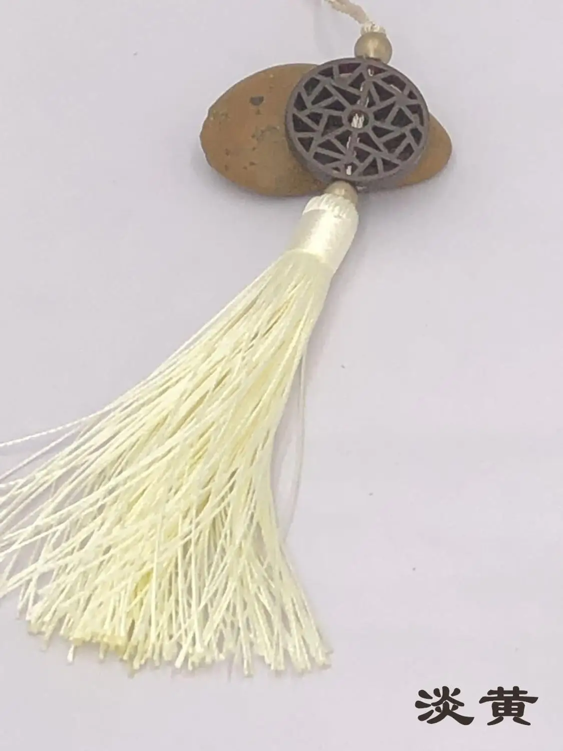 wholesale 10pcs/lot Chinese Style Tassel with Hanging Rope Silk Sewing Trim Decorative Key For Curtain Home Decoration
wholesale 10pcs/lot Chinese Style Tassel with Hanging Rope Silk Sewing Trim Decorative Key For Curtain Home Decoration
