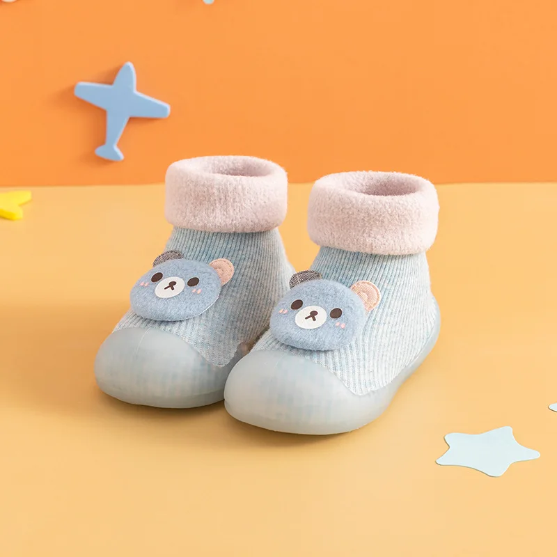 Baby Toddler Cotton Shoes Winter Soft Soles Non-slip for Boys and Girls and Warm Indoor Floor Socks Shoes with Velvet Added
Baby Toddler Cotton Shoes Winter Soft Soles Non-slip for Boys and Girls and Warm Indoor Floor Socks Shoes with Velvet Added