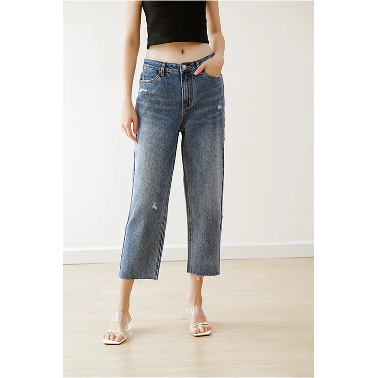 Новинка Осень-зима 2021, модные классические модные брендовые Роскошные свободные универсальные джинсы с высокой талией и простым дизайном, ... 
Новинка Осень-зима 2021, модные классические модные брендовые Роскошные свободные универсальные джинсы с высокой талией и простым дизайном, ...