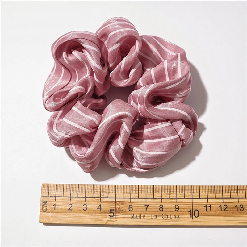 Woman Fashion Scrunchies Hair Ties Rope Girls Ponytail Holders Rubber Band Elastic Hairband Hair Accessories Striped Hairband
Woman Fashion Scrunchies Hair Ties Rope Girls Ponytail Holders Rubber Band Elastic Hairband Hair Accessories Striped Hairband