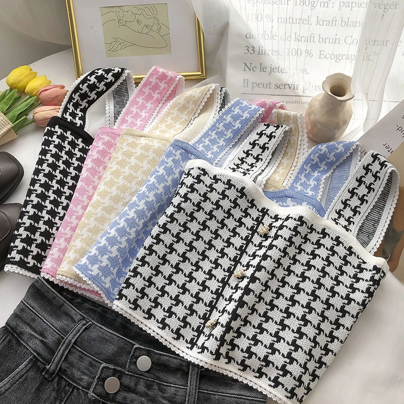OUMEA Women Summer Knitting Tank Tops Strappy Houndstooth Crop Tops With Pearl Buttons Picto Edge Vintage Box Casual Tops
OUMEA Women Summer Knitting Tank Tops Strappy Houndstooth Crop Tops With Pearl Buttons Picto Edge Vintage Box Casual Tops