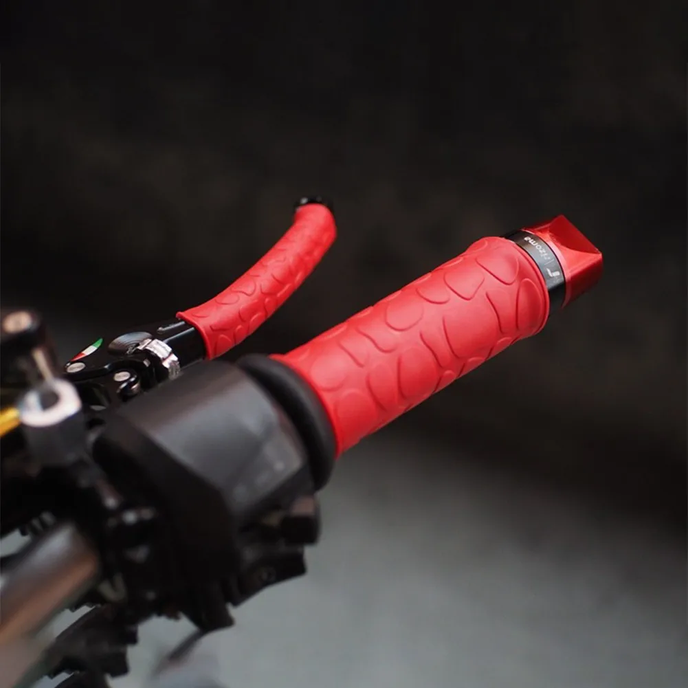 2Pairs Motorcycle Handlebar Grip Brake Clutches Lever Cover Protector Anti-Slip Soft Rubber Bar Brake Handle Silicone Sleeve
2Pairs Motorcycle Handlebar Grip Brake Clutches Lever Cover Protector Anti-Slip Soft Rubber Bar Brake Handle Silicone Sleeve