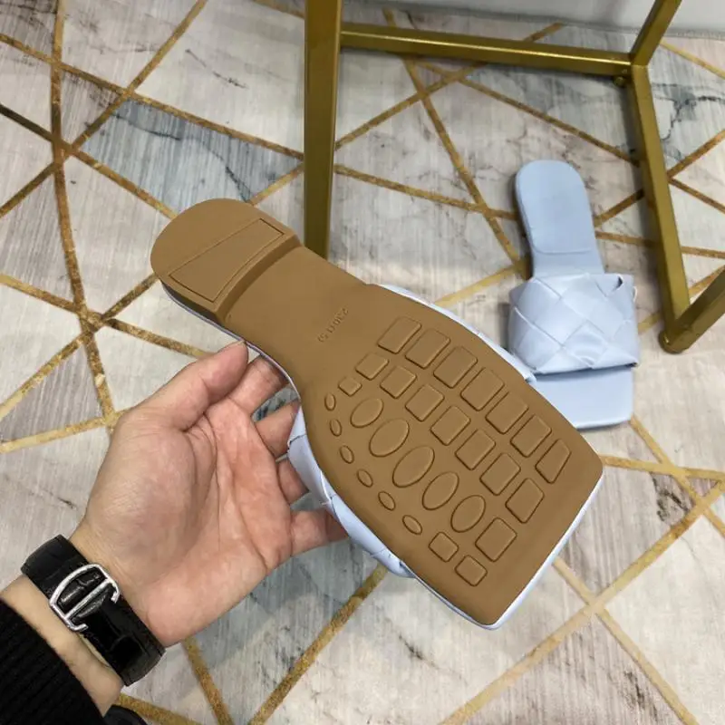 Summer Slippers for Women's Shoes Woman Flats Shoes Women Slippers Female 2021 Design Slipper Woman Fashion Heels Slides Solid 
Summer Slippers for Women's Shoes Woman Flats Shoes Women Slippers Female 2021 Design Slipper Woman Fashion Heels Slides Solid