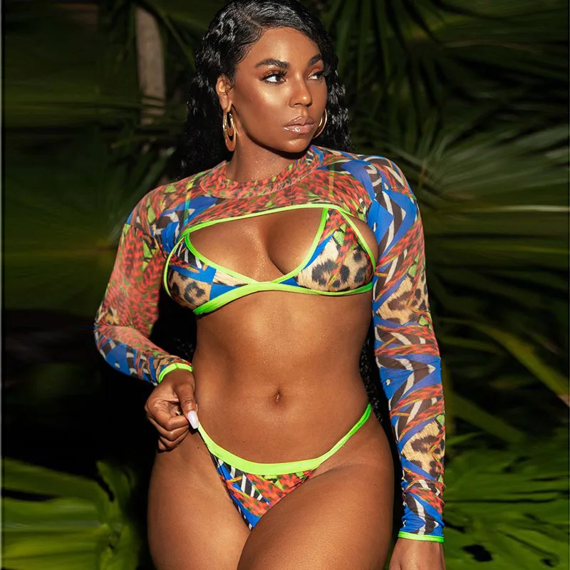 African Style Plus Size Mesh Perspective Long Sleeve Bathing Suit Women Miami Style Swimsuit Female Swimwear Bikini Maillot 5XL 
African Style Plus Size Mesh Perspective Long Sleeve Bathing Suit Women Miami Style Swimsuit Female Swimwear Bikini Maillot 5XL