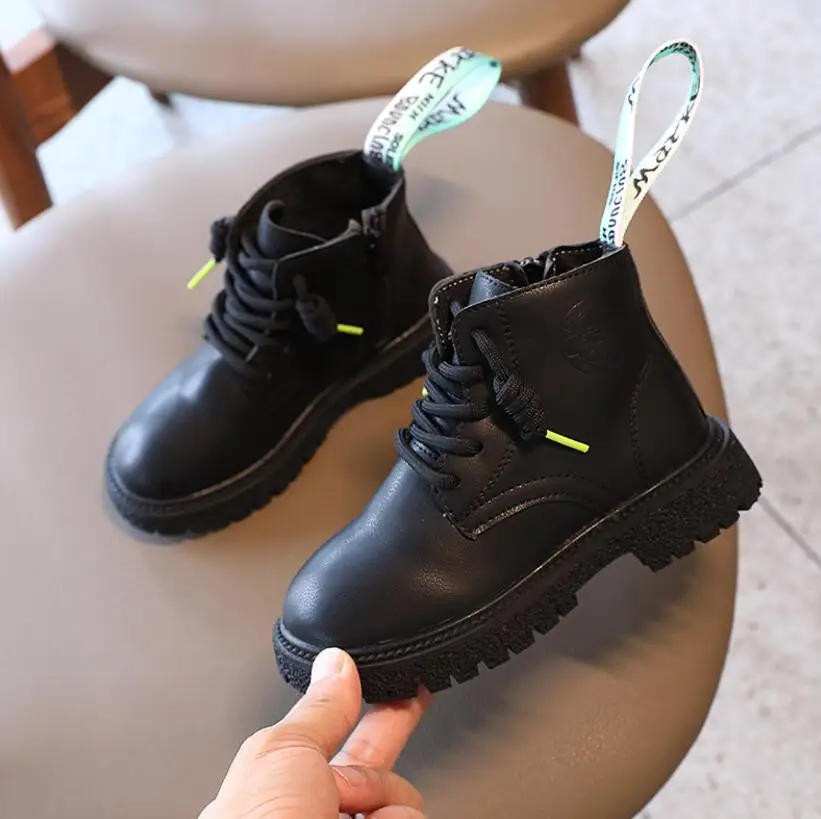 Children's boots Fashion Leather Single Boots For Boys Girls Kids Martin Boots Shoes Casual Soft Children Baby Toddler Shoes
Children's boots Fashion Leather Single Boots For Boys Girls Kids Martin Boots Shoes Casual Soft Children Baby Toddler Shoes