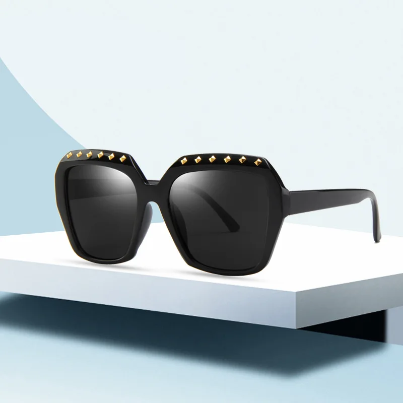 2020 Plastic Vintage Luxury Sunglasses Women Candy Color Lens Glasses Classic Retro Outdoor Travel Lentes Nail De Sol Mujer
2020 Plastic Vintage Luxury Sunglasses Women Candy Color Lens Glasses Classic Retro Outdoor Travel Lentes Nail De Sol Mujer