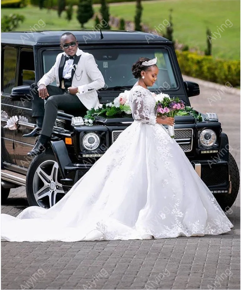 Custom Full Long Sleeve Lace Applique Beading Ball Gown Bride Dress Chapel Train Black Girls Vestidos Elegantes Wedding Gown
Custom Full Long Sleeve Lace Applique Beading Ball Gown Bride Dress Chapel Train Black Girls Vestidos Elegantes Wedding Gown