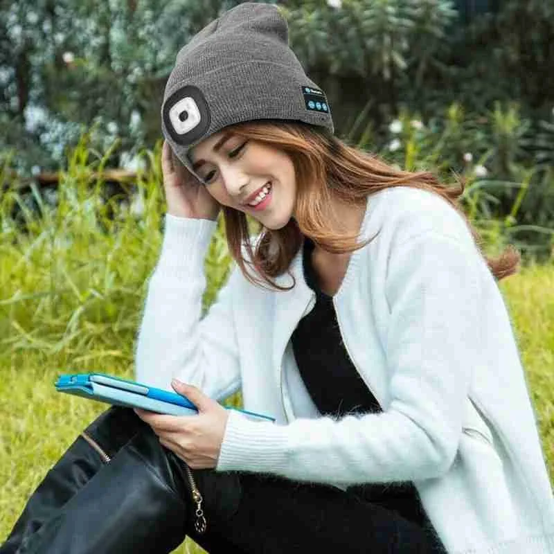 Winter Knitted Beanie Hat With Light Earphone Bluetooth Led Light Luminous Outdoor Mountaineering Handfree Music Headphone Hat
Winter Knitted Beanie Hat With Light Earphone Bluetooth Led Light Luminous Outdoor Mountaineering Handfree Music Headphone Hat