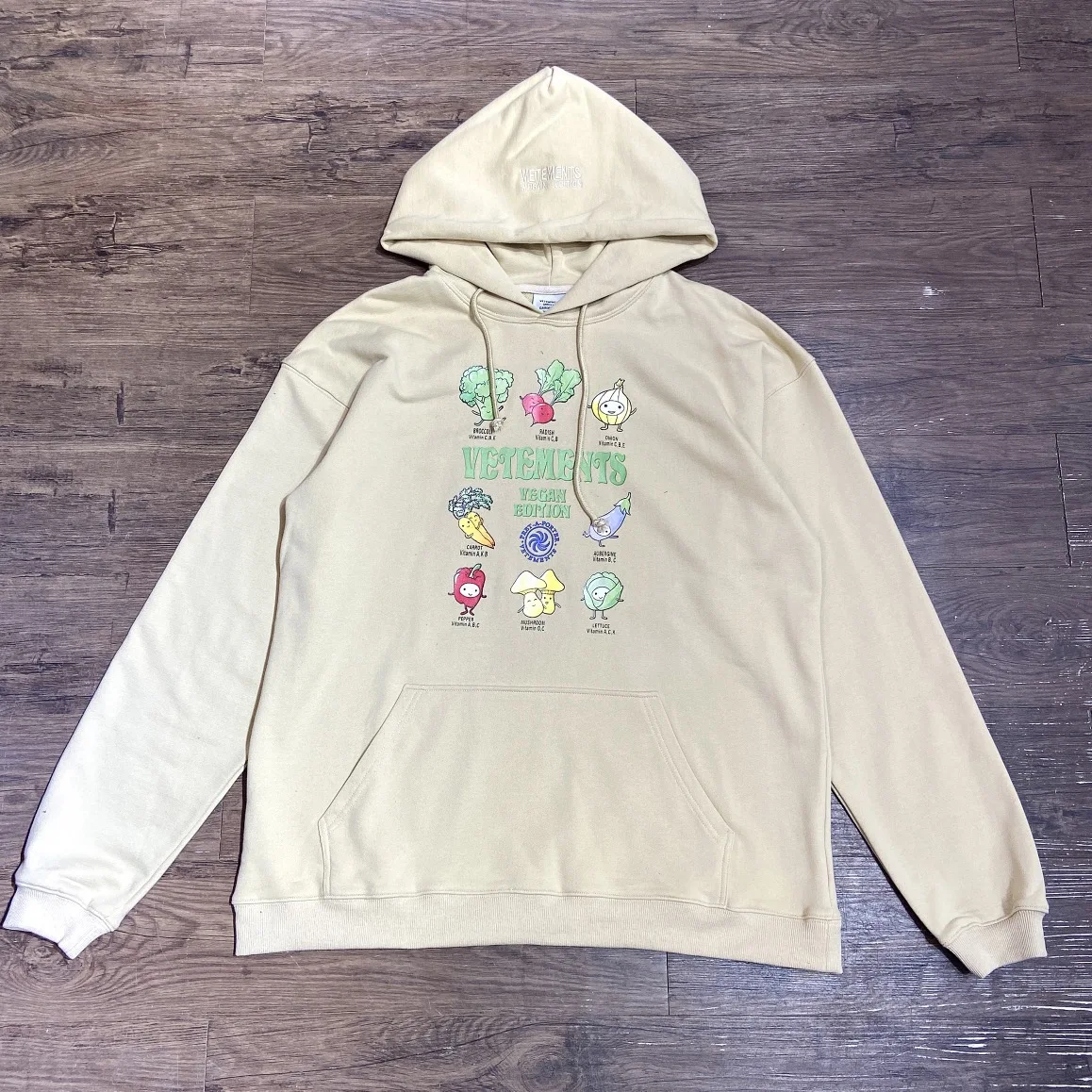 VTM Hoodie Men Women 1:1 High Quality Fruit Graphic Print VTM Hoodie Oversize Sweatshirts Casual Pullover Hooded
VTM Hoodie Men Women 1:1 High Quality Fruit Graphic Print VTM Hoodie Oversize Sweatshirts Casual Pullover Hooded