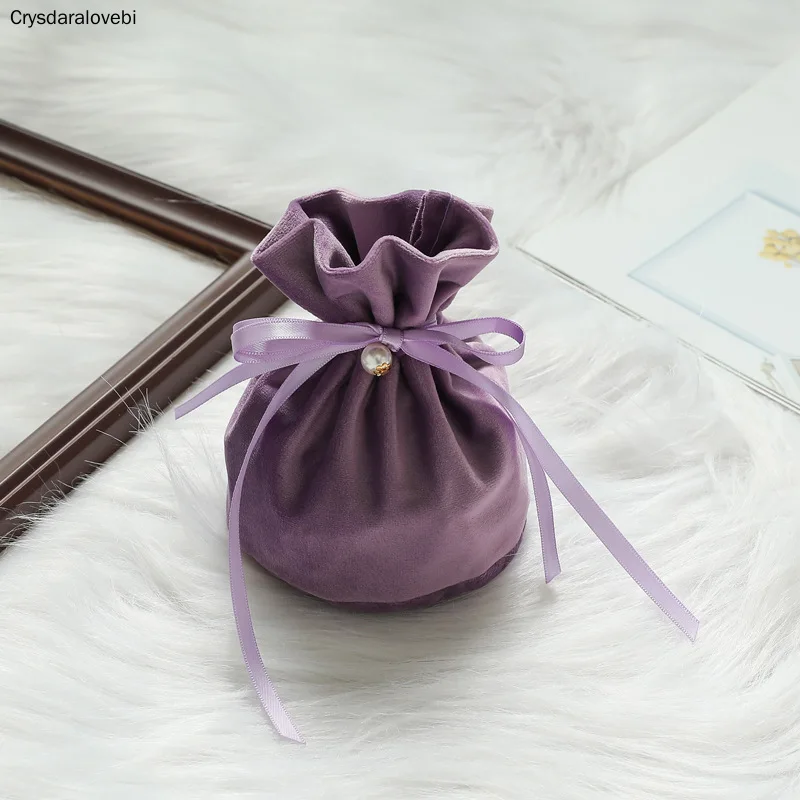 New Creative Velvet Fabric Wedding Candy Boxes Gift Pouches With Accessories Drawstring Bags Jewelry Packaging Party Bags
New Creative Velvet Fabric Wedding Candy Boxes Gift Pouches With Accessories Drawstring Bags Jewelry Packaging Party Bags