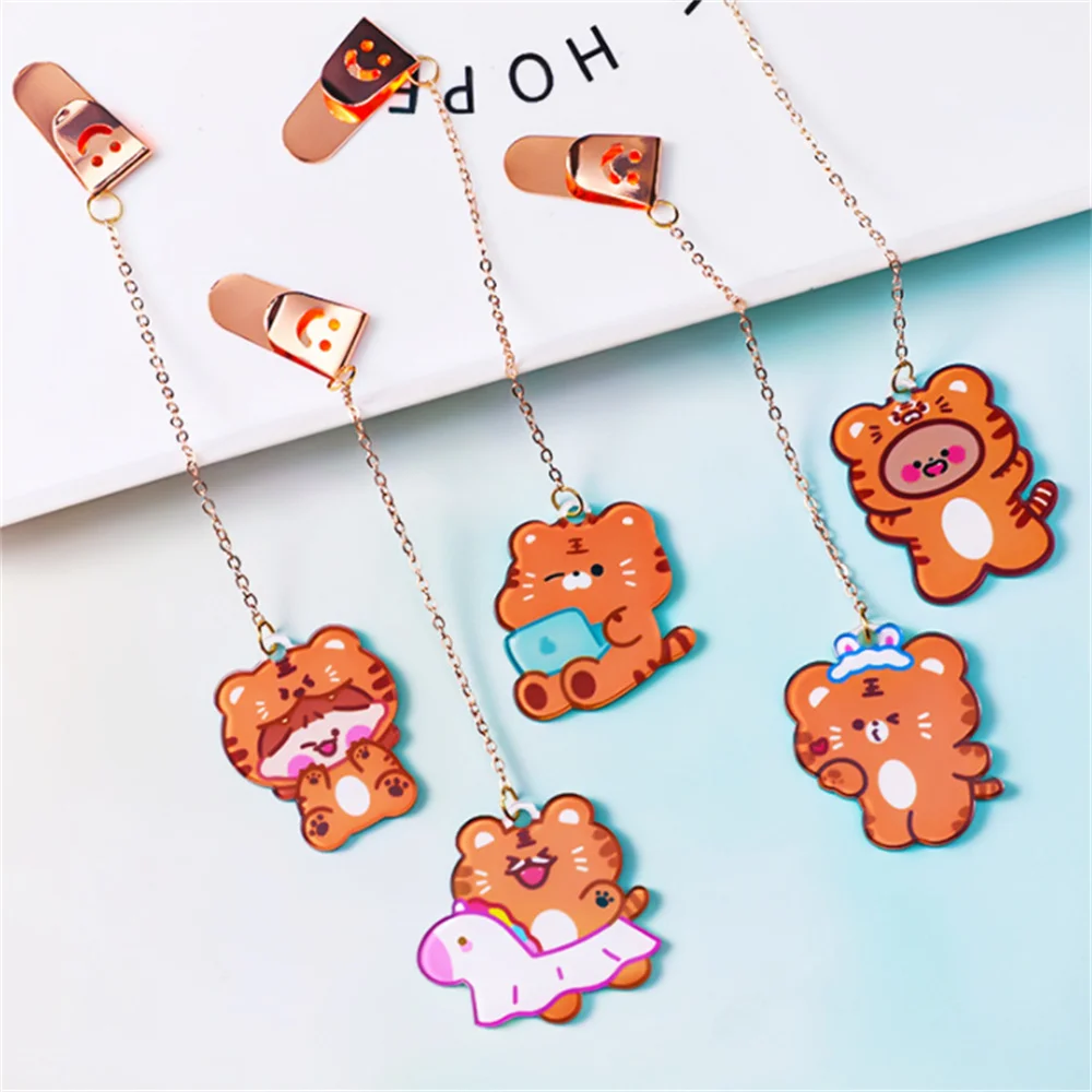 Cute Tiger Pendant Bookmark Book Page Clip with Acrylic Pendant Kawaii Stationery Book Mark Reading Tools School Supplies
Cute Tiger Pendant Bookmark Book Page Clip with Acrylic Pendant Kawaii Stationery Book Mark Reading Tools School Supplies