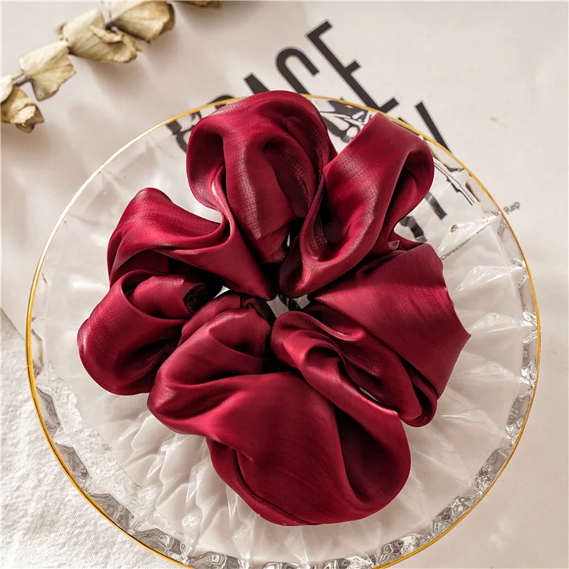 Glossy Satin Scrunchies Candy Color Twisted Hair Rope Women Elastic Rubber Hair Bands Girls Hair Accessories Ponytail Holder Hot
Glossy Satin Scrunchies Candy Color Twisted Hair Rope Women Elastic Rubber Hair Bands Girls Hair Accessories Ponytail Holder Hot