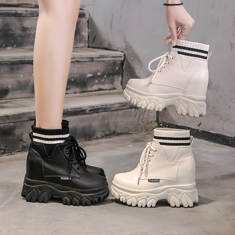 Winter Plush Ankle Boots Women's High Platform Chunky Sneakers 9CM Wedges Autumn Leather Motorcycle Boots Warm Fur Combat Boot
Winter Plush Ankle Boots Women's High Platform Chunky Sneakers 9CM Wedges Autumn Leather Motorcycle Boots Warm Fur Combat Boot