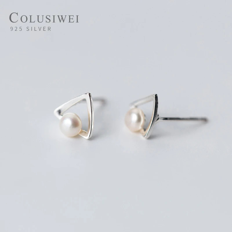 Colusiwei High Quality 925 Sterling Silver Simple Geometric Triangle Stud Earrings for Women Pearl Jewelry Girlfriend Gift
Colusiwei High Quality 925 Sterling Silver Simple Geometric Triangle Stud Earrings for Women Pearl Jewelry Girlfriend Gift