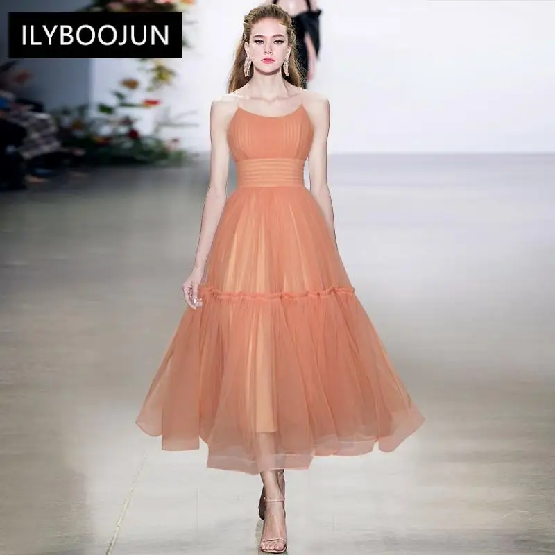 Fashion Runway Summer Spaghetti Strap Dress Women's Sleeveless pleated High waist Mesh Backless Sexy Party Dress
Fashion Runway Summer Spaghetti Strap Dress Women's Sleeveless pleated High waist Mesh Backless Sexy Party Dress