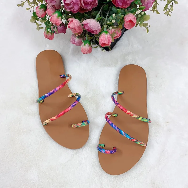 Summer Women Slippers Flat Rubber Sole Multi Strap Flip Flops Casual Fashion Beach Outdoor Female Ladies Shoes Zapatos De Mujer
Summer Women Slippers Flat Rubber Sole Multi Strap Flip Flops Casual Fashion Beach Outdoor Female Ladies Shoes Zapatos De Mujer