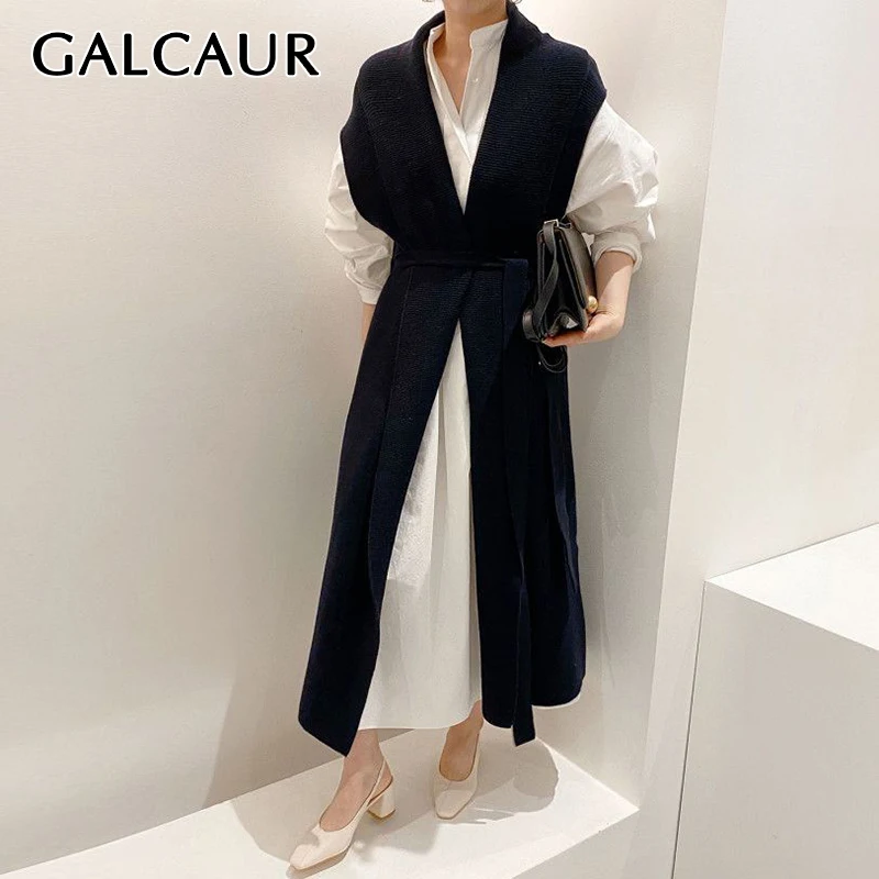 Куртка женская длинная с V-образным вырезом, без рукавов, с высокой талией 
Куртка женская длинная с V-образным вырезом, без рукавов, с высокой талией