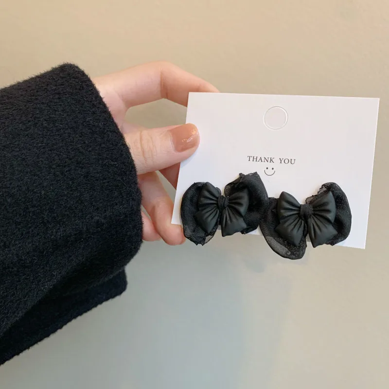 2021 New Fashion Vintage Bowknot Shaped Big Stud Earrings For Women Elegant Black Fabric Bow Statement Earrings Party Jewelry
2021 New Fashion Vintage Bowknot Shaped Big Stud Earrings For Women Elegant Black Fabric Bow Statement Earrings Party Jewelry