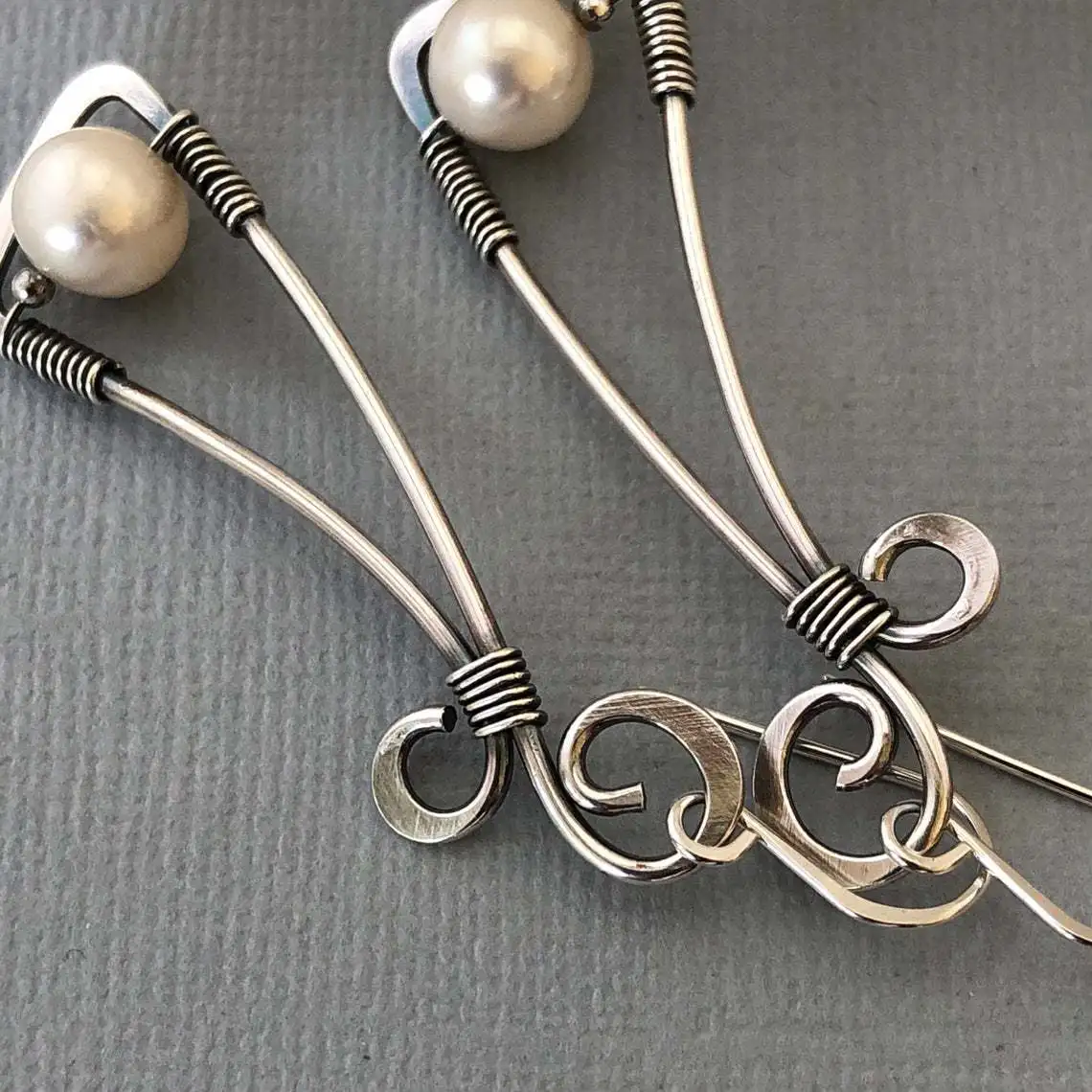 2021 new earrings retro women's earrings boho bow-shaped pearl earrings holiday Christmas birthday gifts
2021 new earrings retro women's earrings boho bow-shaped pearl earrings holiday Christmas birthday gifts