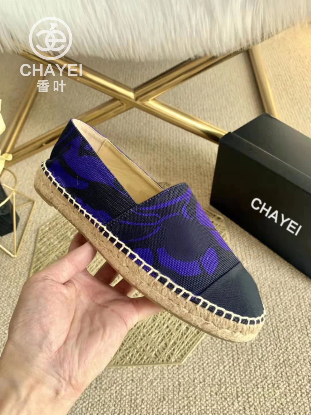 2021 autumn and winter new top quality retro stitching contrast printing ladies fisherman shoes 35-39 size
2021 autumn and winter new top quality retro stitching contrast printing ladies fisherman shoes 35-39 size