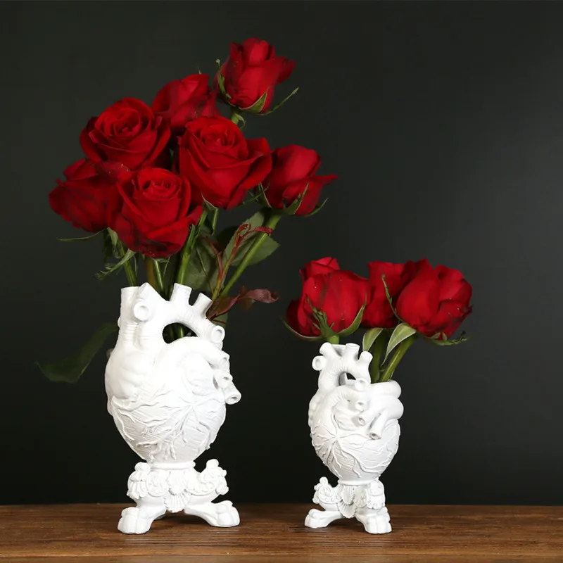 Heart-shaped Resin Vase Art Anatomical Human Heart Vase Home Decoration Vases Desktop Ornaments Pot Plant Holder 
Heart-shaped Resin Vase Art Anatomical Human Heart Vase Home Decoration Vases Desktop Ornaments Pot Plant Holder