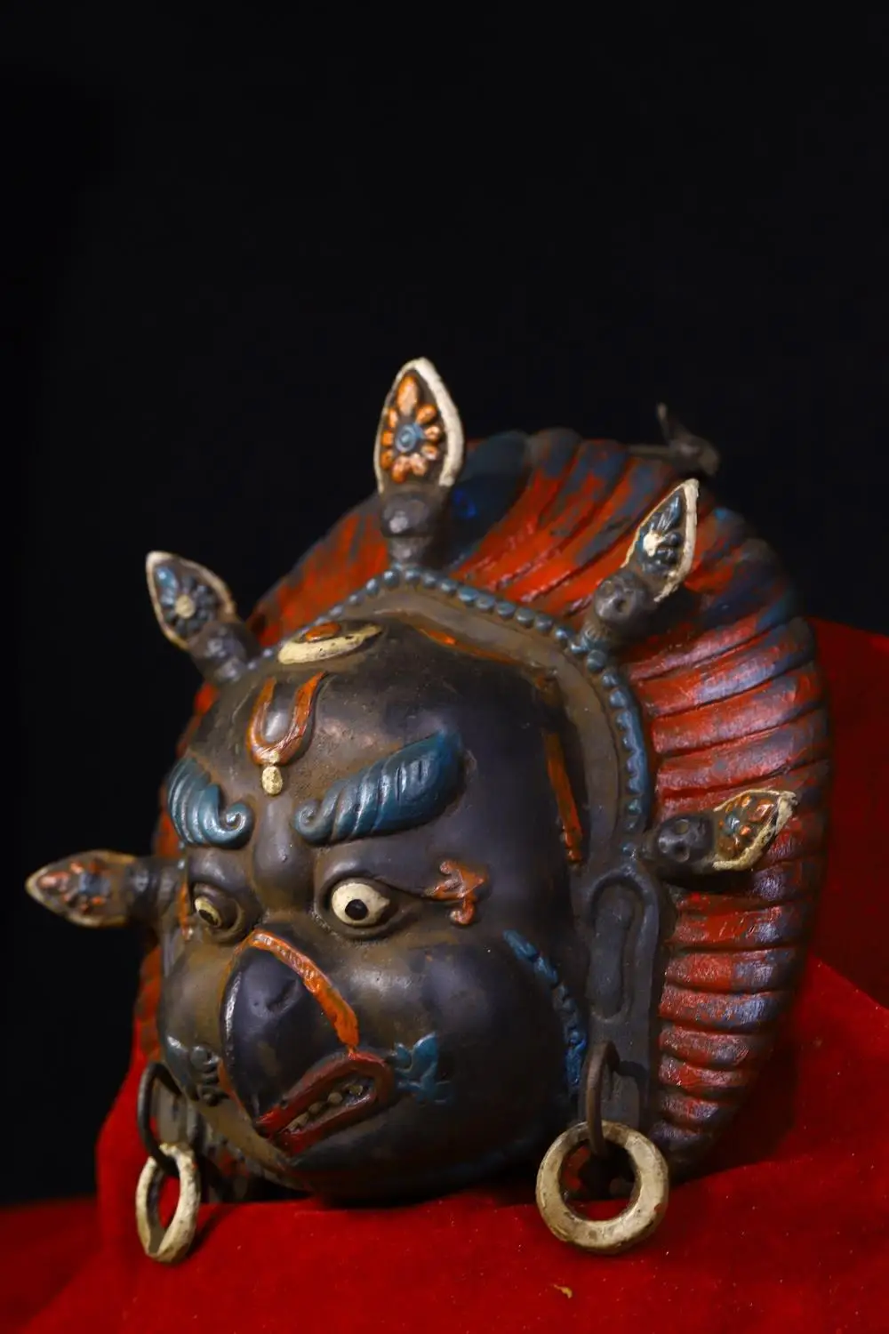 Home Decor 6" Tibet Buddhism Temple Old Bronze Painted Dapeng Golden Winged Bird Statue Dapeng bird head mask
Home Decor 6" Tibet Buddhism Temple Old Bronze Painted Dapeng Golden Winged Bird Statue Dapeng bird head mask