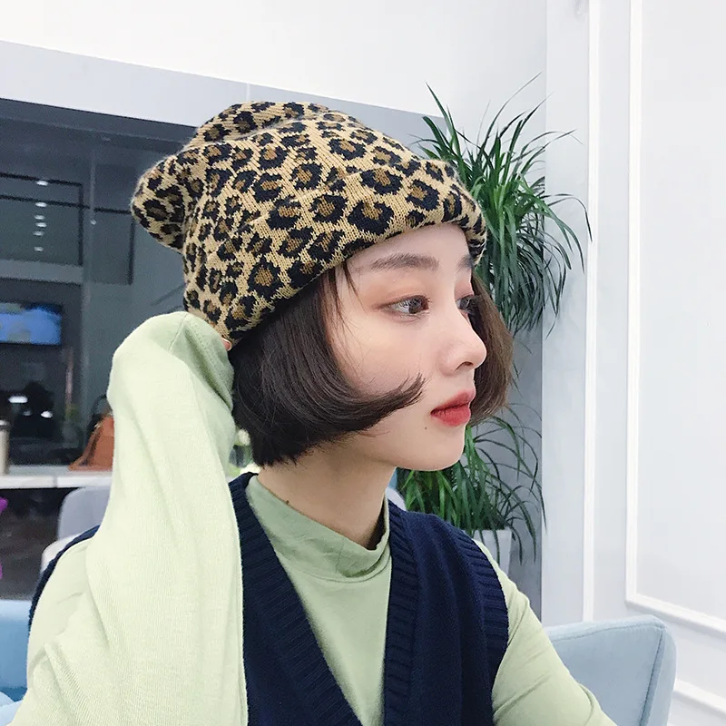 шапка Knitted Hats for Women Leopard Print Woolen Hat Autumn And Winter Trendy Fashion Wild Korean Version Of The Warm Ear Cap
шапка Knitted Hats for Women Leopard Print Woolen Hat Autumn And Winter Trendy Fashion Wild Korean Version Of The Warm Ear Cap