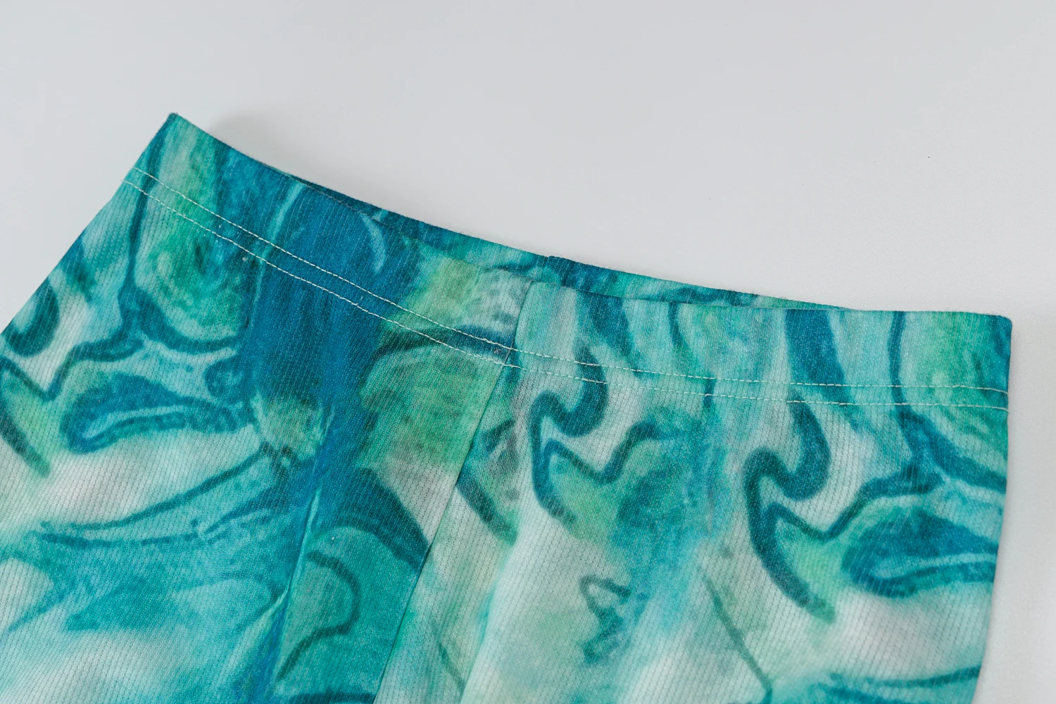2021 spring and summer new hot girl all-match pile pants European and American fashion retro tie-dye high-waisted green slim str
2021 spring and summer new hot girl all-match pile pants European and American fashion retro tie-dye high-waisted green slim str