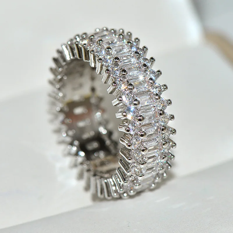 Hot sale creative trend fashion ladies ring inlaid zircon ring luxury jewelry cocktail party ring ladies diamond ring
Hot sale creative trend fashion ladies ring inlaid zircon ring luxury jewelry cocktail party ring ladies diamond ring
