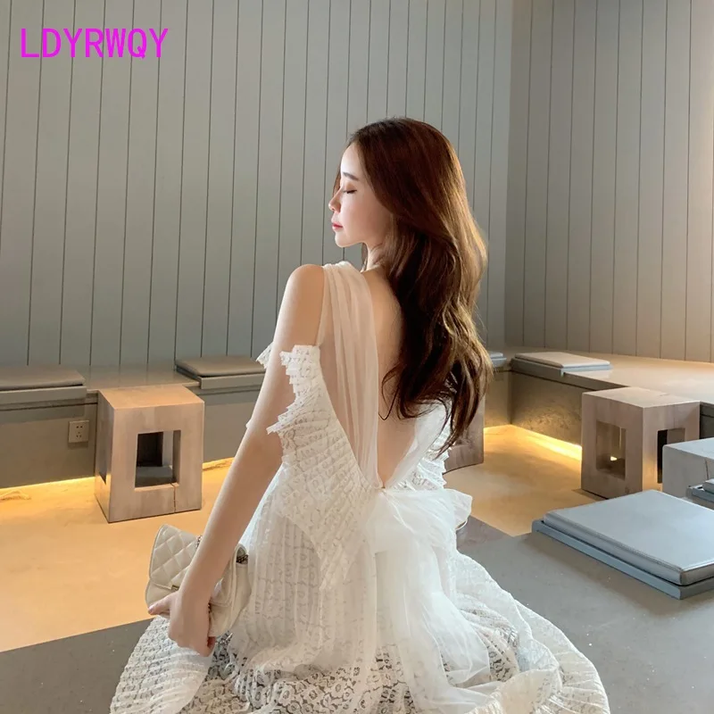 LDYRWQY 2021 new summer Korean version white halter backless slim sexy fashion beach dress Office Lady V-Neck
LDYRWQY 2021 new summer Korean version white halter backless slim sexy fashion beach dress Office Lady V-Neck
