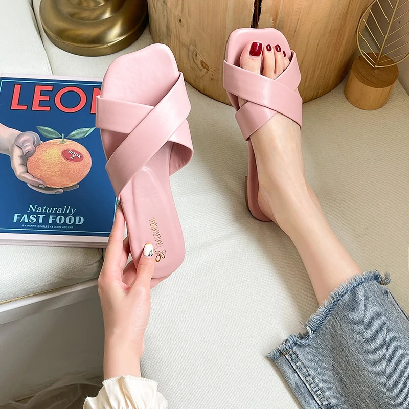 2021 New Summer Low-heeled Women's Slippers, Home Shoes, Flat-heeled Slippers, Multicolor Holiday Beach Slippers
2021 New Summer Low-heeled Women's Slippers, Home Shoes, Flat-heeled Slippers, Multicolor Holiday Beach Slippers