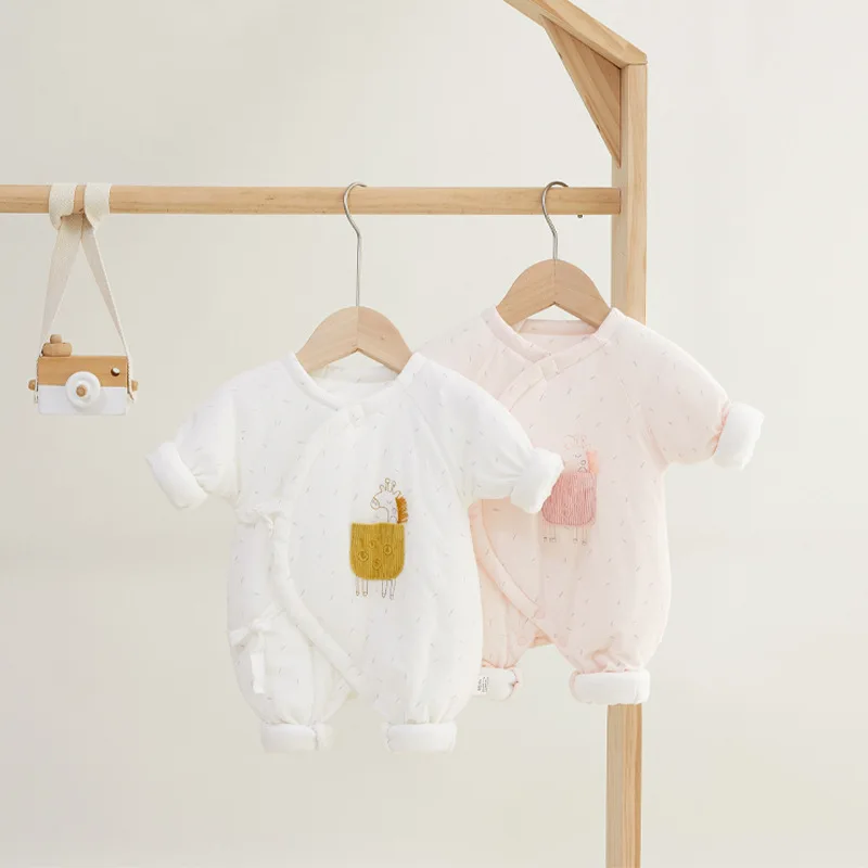 Newborn Butterfly Cartoon Thick Baby Boy And Girl Warm Jumpsuit Baby Clothes O-neck Long Sleeve Drawstring Clothing Soft Romper
Newborn Butterfly Cartoon Thick Baby Boy And Girl Warm Jumpsuit Baby Clothes O-neck Long Sleeve Drawstring Clothing Soft Romper