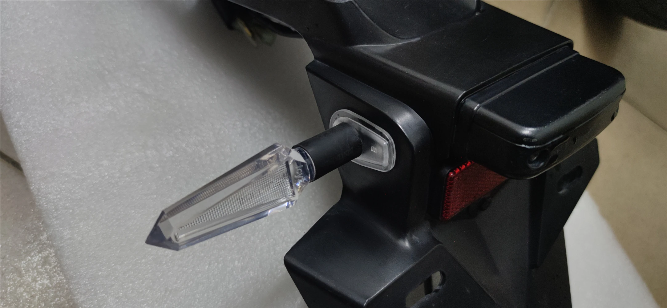 For YAMAHA YZF R1/S/M R6 R25 R3 R15 R125 YBR 125/250 YZFR1 R1S LED Turn Signal Indicator Light Motorcycle Blinker Front or Rear
For YAMAHA YZF R1/S/M R6 R25 R3 R15 R125 YBR 125/250 YZFR1 R1S LED Turn Signal Indicator Light Motorcycle Blinker Front or Rear
