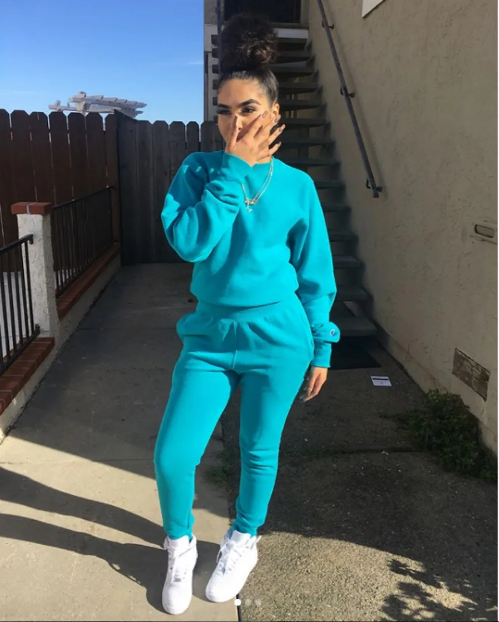Autumn And Winter Fleece Women's Leisure Suit Fashion Loose Long-sleeved And Pants Two Piece Set