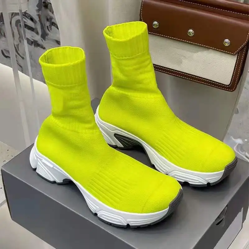 Женские модные ботинки-носки, осенняя вязаная эластичная женская обувь с высоким верхом, повседневные спортивные однотонные дышащие женские ботинки без шнуровки
Женские модные ботинки-носки, осенняя вязаная эластичная женская обувь с высоким верхом, повседневные спортивные однотонные дышащие женские ботинки без шнуровки