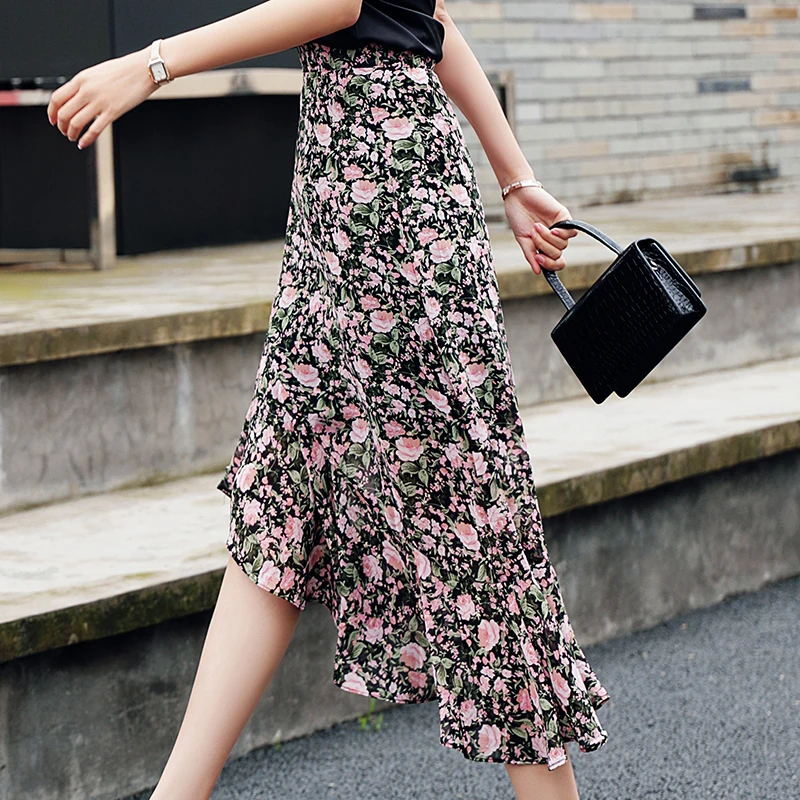 Summer Fashion Skirts High-waisted Long Woman Skirt Floral Printing Mid-calf Ruffles Skirt Women Clothing Black Skirt for Female
Summer Fashion Skirts High-waisted Long Woman Skirt Floral Printing Mid-calf Ruffles Skirt Women Clothing Black Skirt for Female