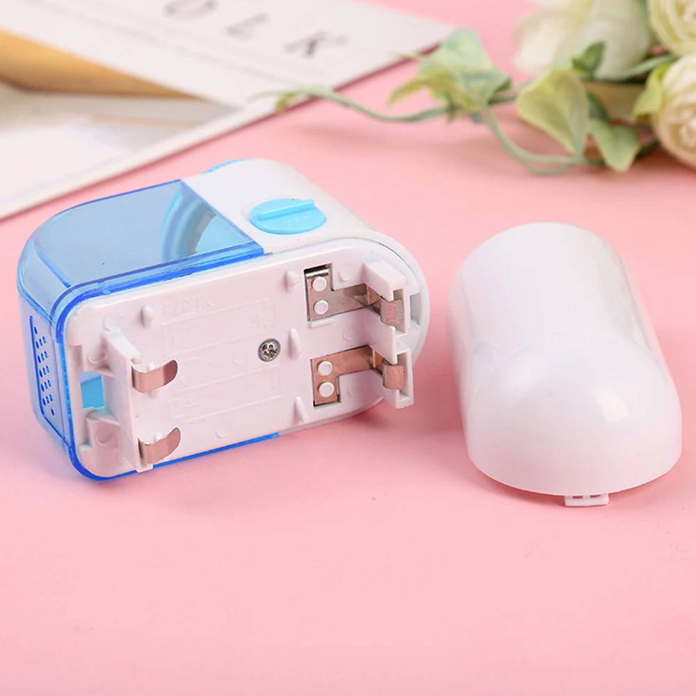 Mini Hair Ball Trimmer Electric Lint Remover Clothe Fabric Shaver Hair Removal Shaving Device Sweater Lint Roller Cleaning Tool
Mini Hair Ball Trimmer Electric Lint Remover Clothe Fabric Shaver Hair Removal Shaving Device Sweater Lint Roller Cleaning Tool