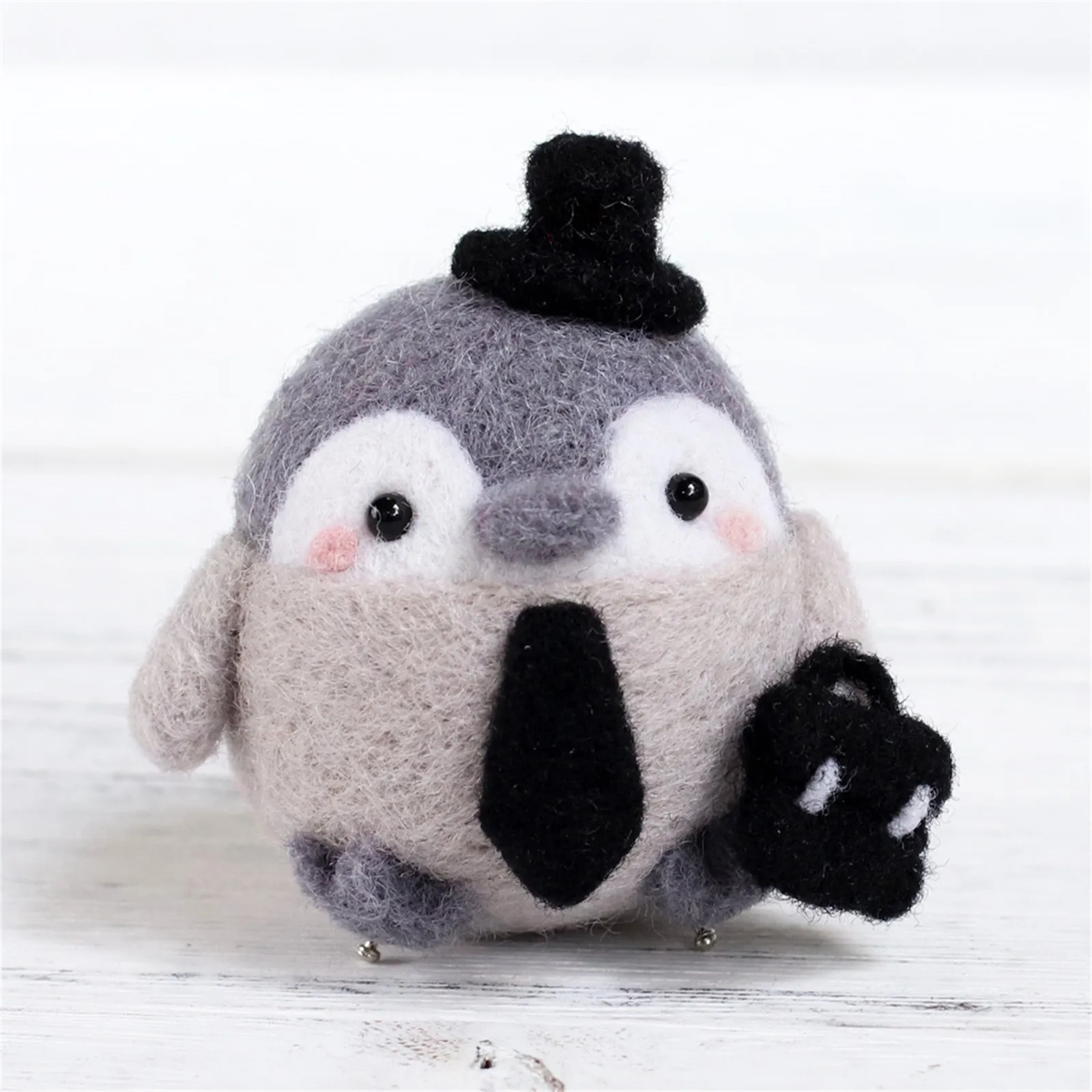 Cute Penguin Pattern Handmade Diy Poke Wool Felts Material Production Package Poked Kitting Diy Gift Wool Felting Package
Cute Penguin Pattern Handmade Diy Poke Wool Felts Material Production Package Poked Kitting Diy Gift Wool Felting Package