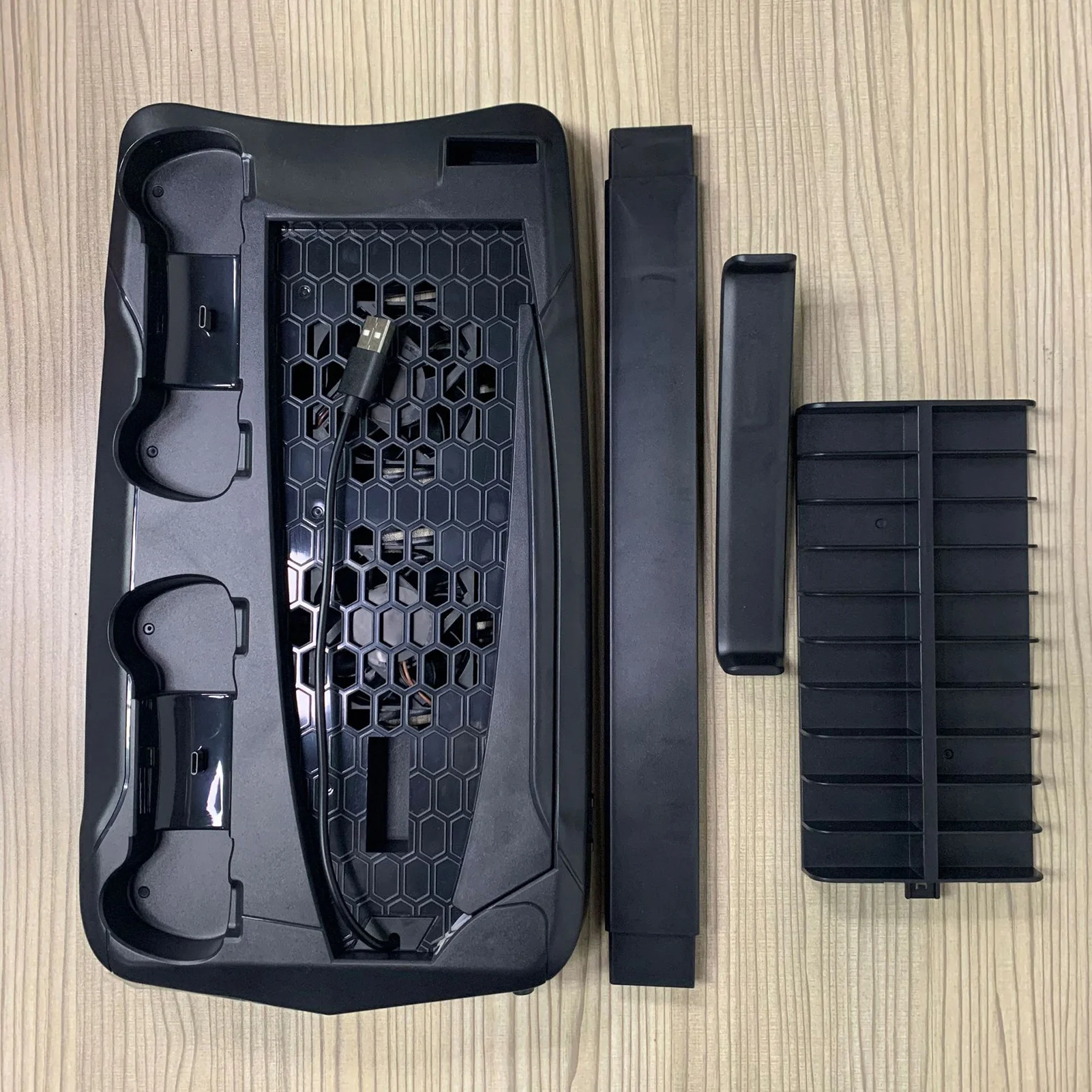 Dual Charging Station For PS5 Accessories Disc & Digital Edition Cooling Fan 20 Game Slots Storage For PS5 Console Headset Stand
Dual Charging Station For PS5 Accessories Disc & Digital Edition Cooling Fan 20 Game Slots Storage For PS5 Console Headset Stand