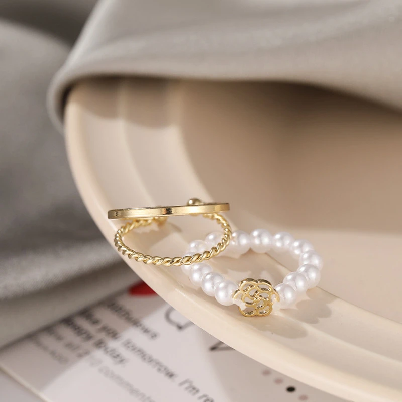 Fashion 2 Pcs/set Simple Pearl Camellia Stacked Open Rings Set for Women Jewelry Korean Version Joint
Fashion 2 Pcs/set Simple Pearl Camellia Stacked Open Rings Set for Women Jewelry Korean Version Joint